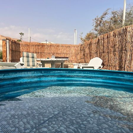 King Of The Dead Sea By Crown Apartment Neve Zohar Bagian luar foto