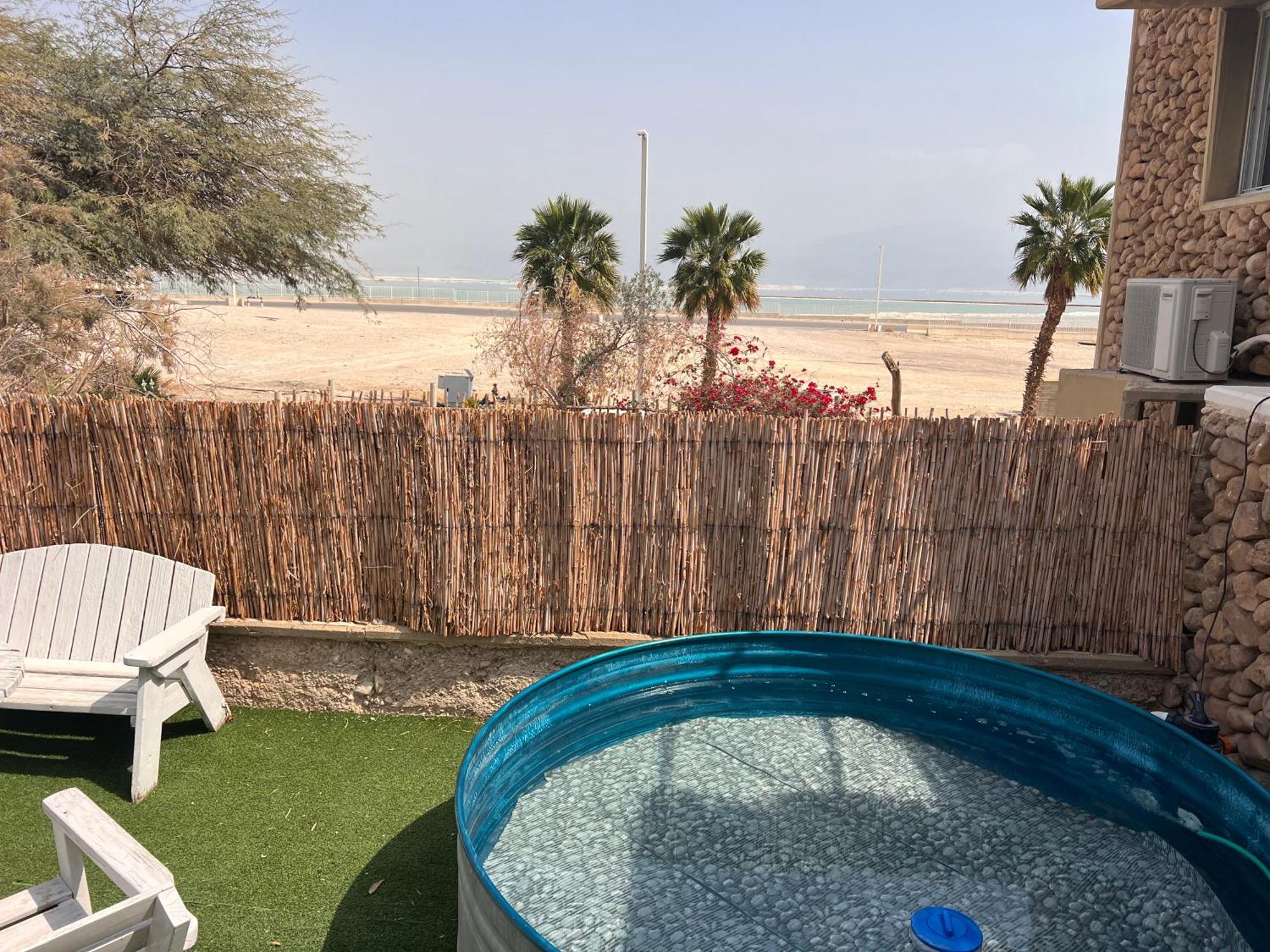 King Of The Dead Sea By Crown Apartment Neve Zohar Bagian luar foto