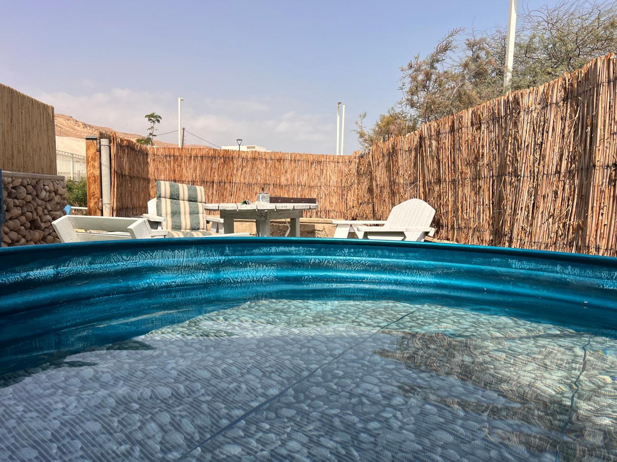 King Of The Dead Sea By Crown Apartment Neve Zohar Bagian luar foto